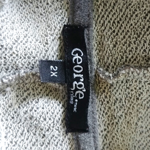 JoJo Siwa Cropped Hoodie & Book - Picture 7 of 10